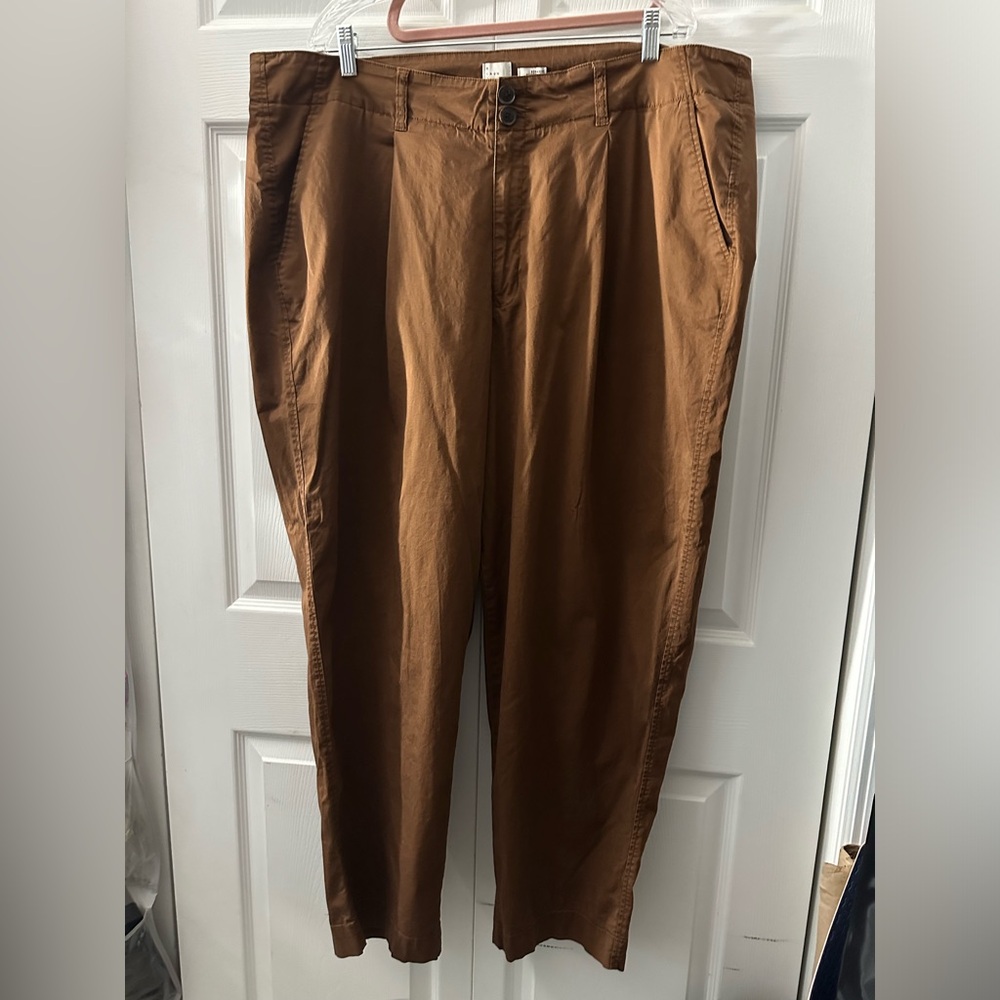 A New Day size 22 stretch trouser brown pleated high waist